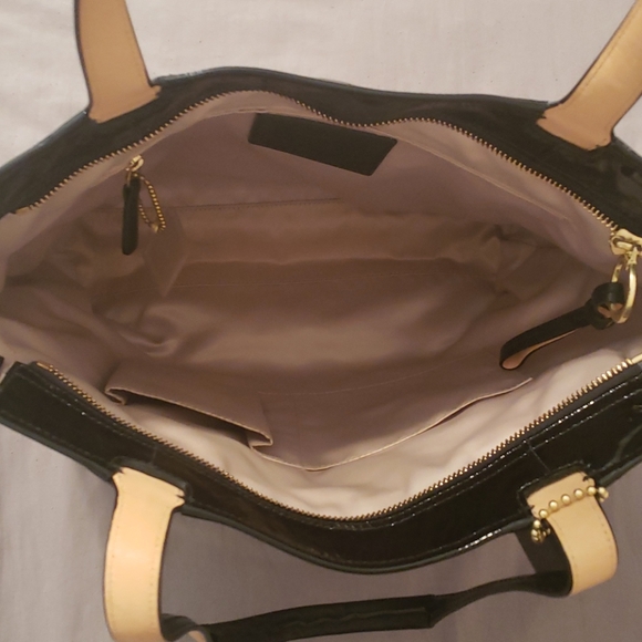 Coach Handbag - Picture 3 of 4